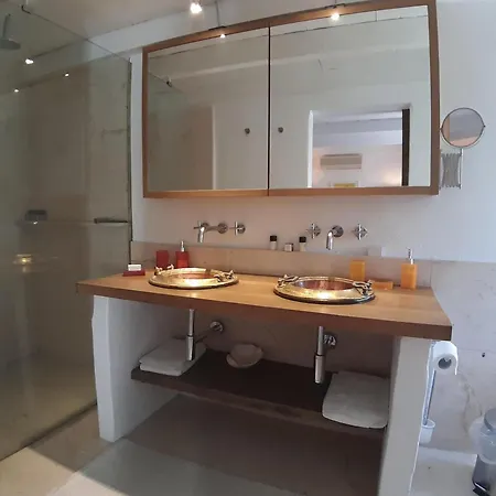 فيلة Domatia كافالا