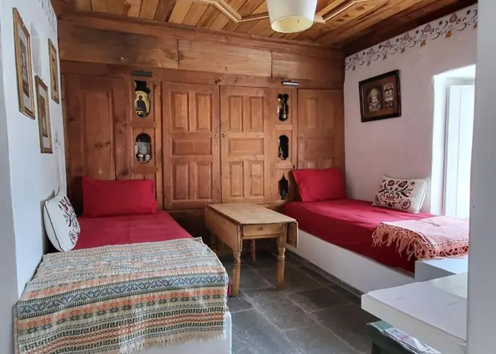 Domatia Villa Kavala